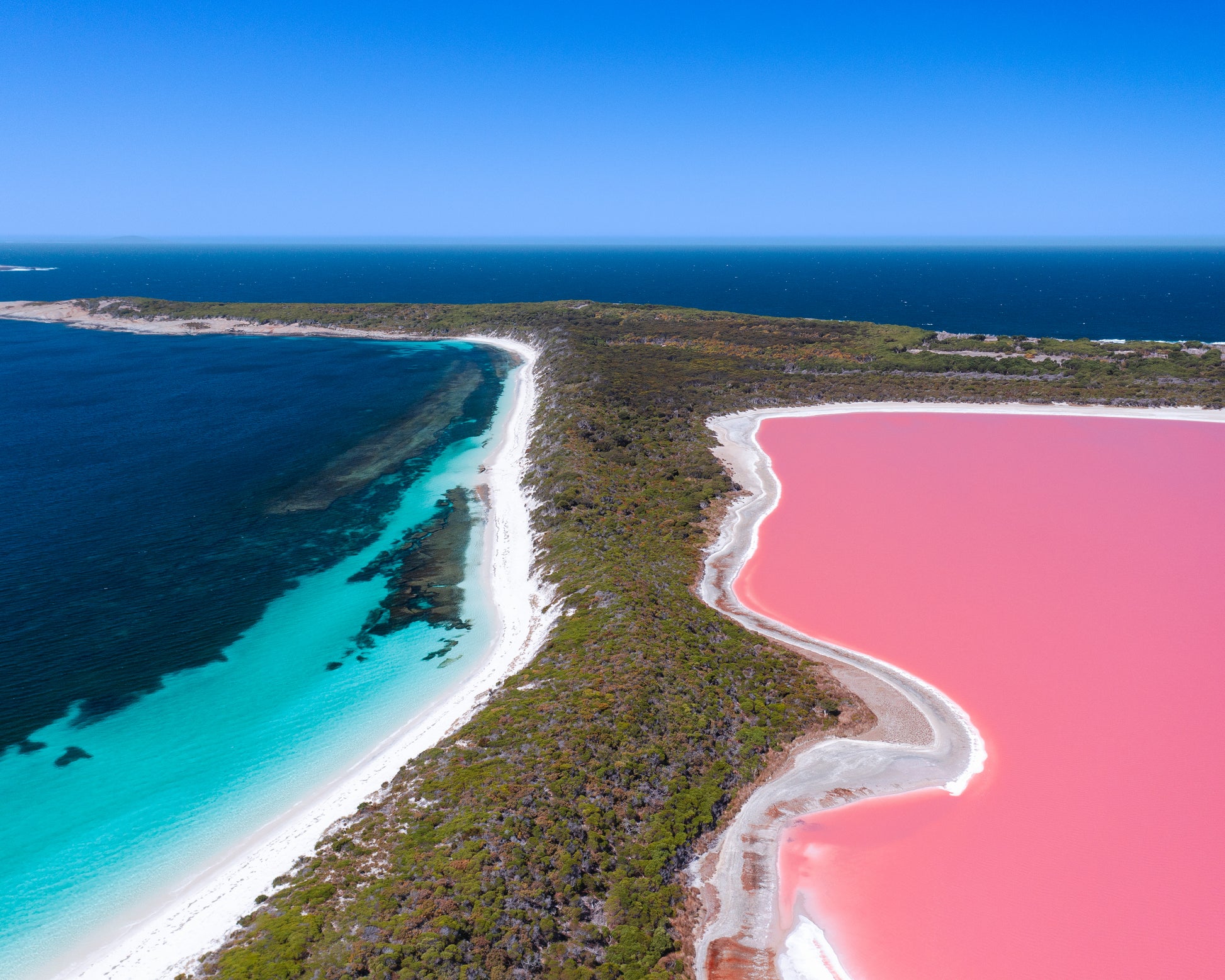 Lake Hillier – ShotbyLukeWilliams